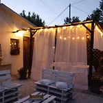 Sotto L'ulivo