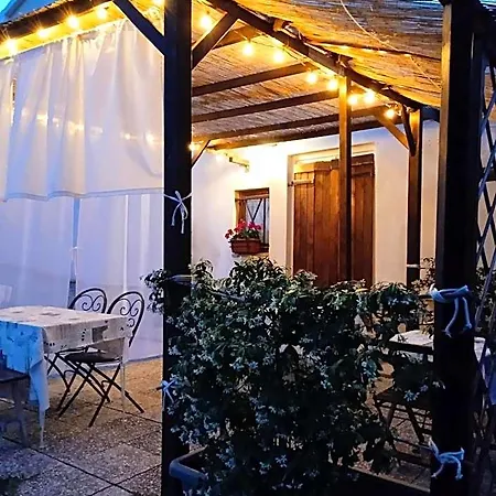 Sotto L'ulivo 3* Mondavio